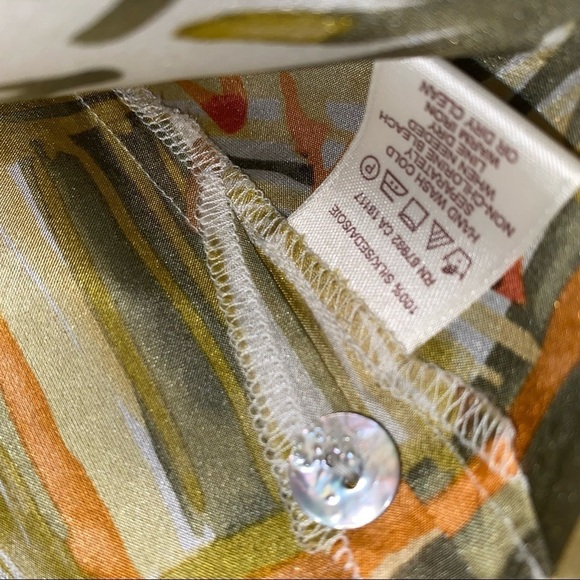 Sigrid Olsen Collection 100% Silk Tropical Palm Printed Button up Top Size Small - Picture 7 of 10